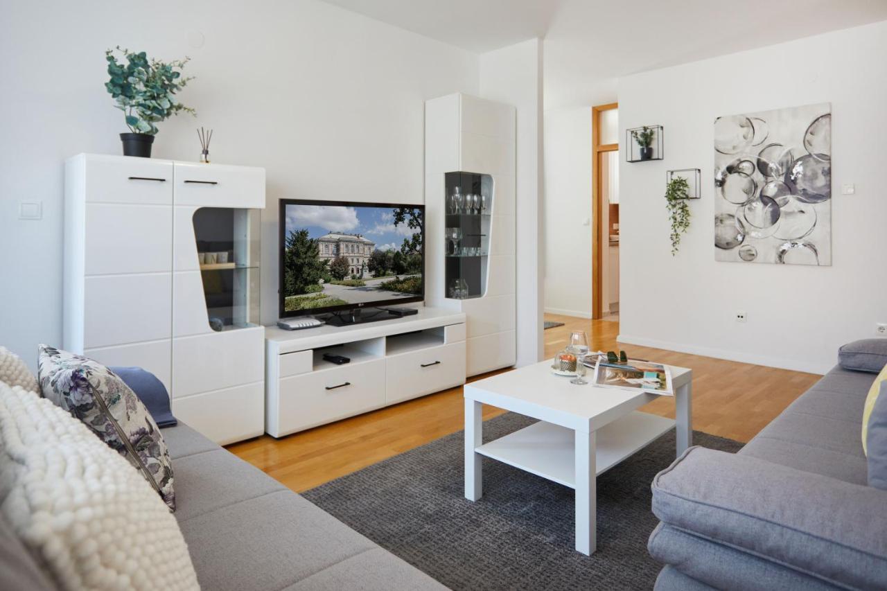 Spacious 2Bdr Apartment Near Business District Zagreb Eksteriør bilde
